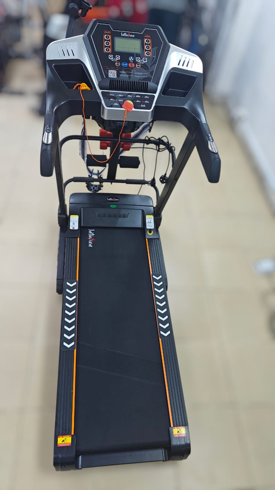 Treadmill: INTUITION T-500