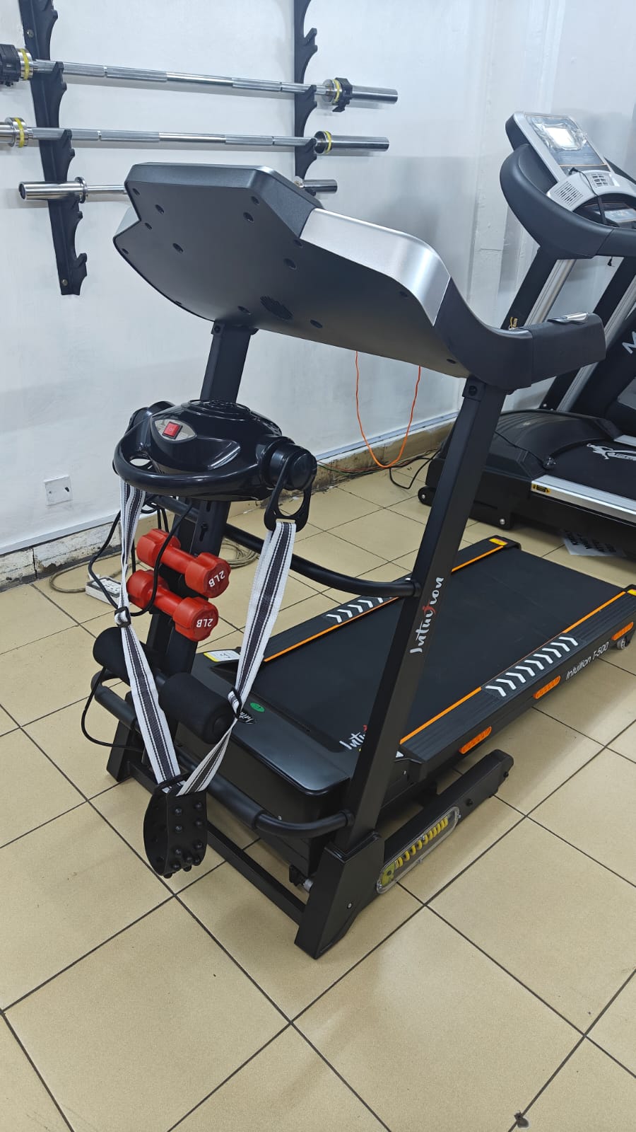 Treadmill: INTUITION T-500 - Image 2