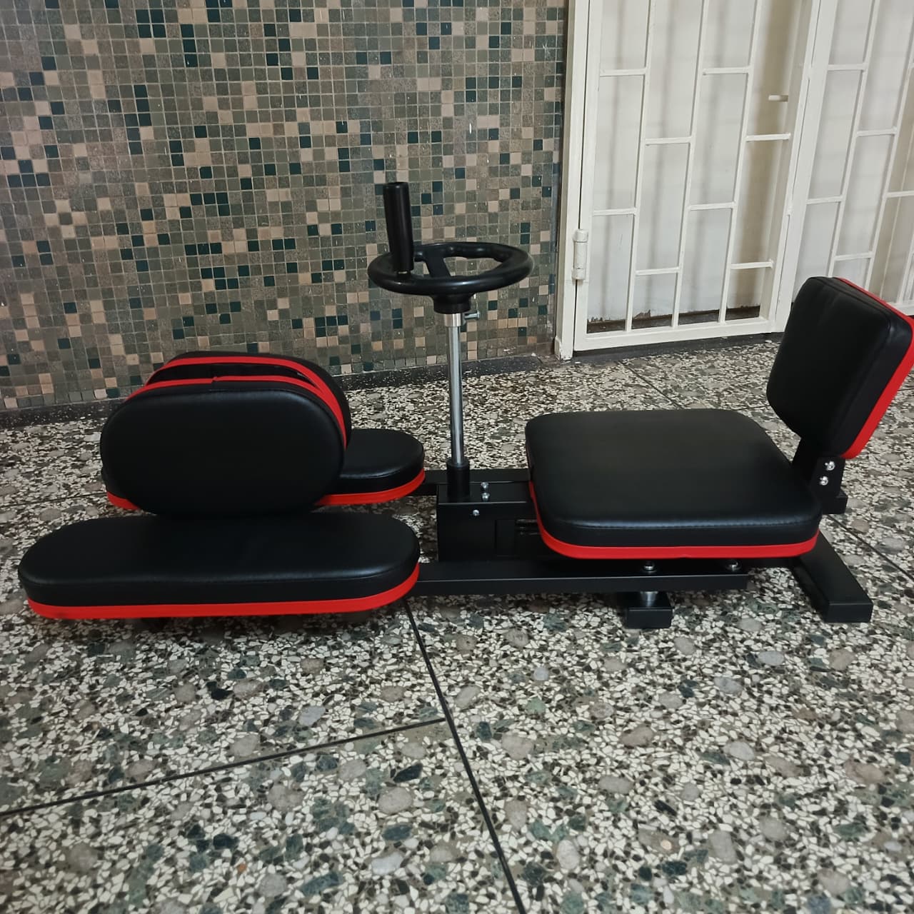 LEG STRETCHER SPLIT MACHINE - Image 4